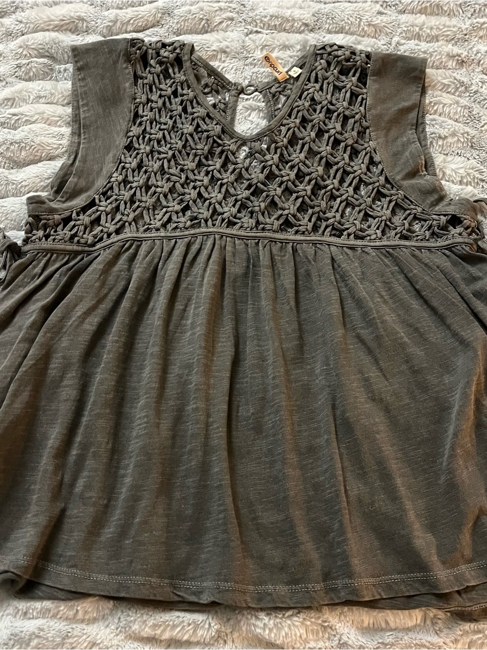 Rip Curl Gray Crochet Yoke Sleeveless Tunic